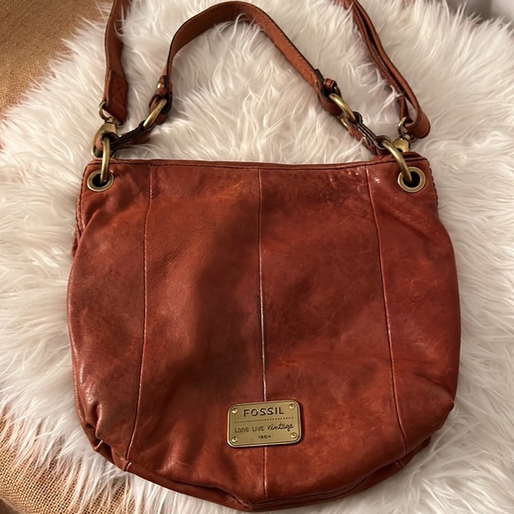 Fossil brown leather medium crossbody bag/ shoulder bag/ multi use bag - Picture 2 of 12